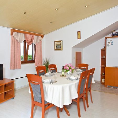 Apartments Vinka イェルサ エクステリア 写真