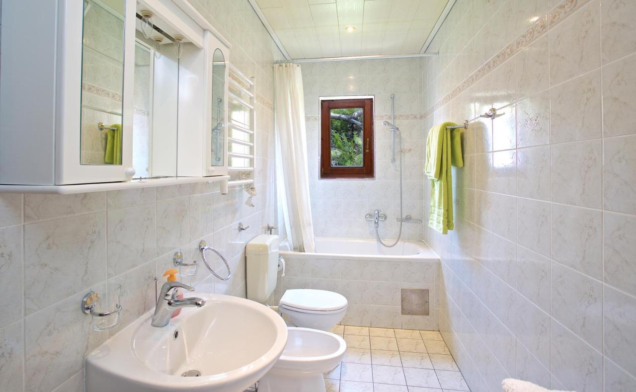 Apartments Vinka イェルサ エクステリア 写真