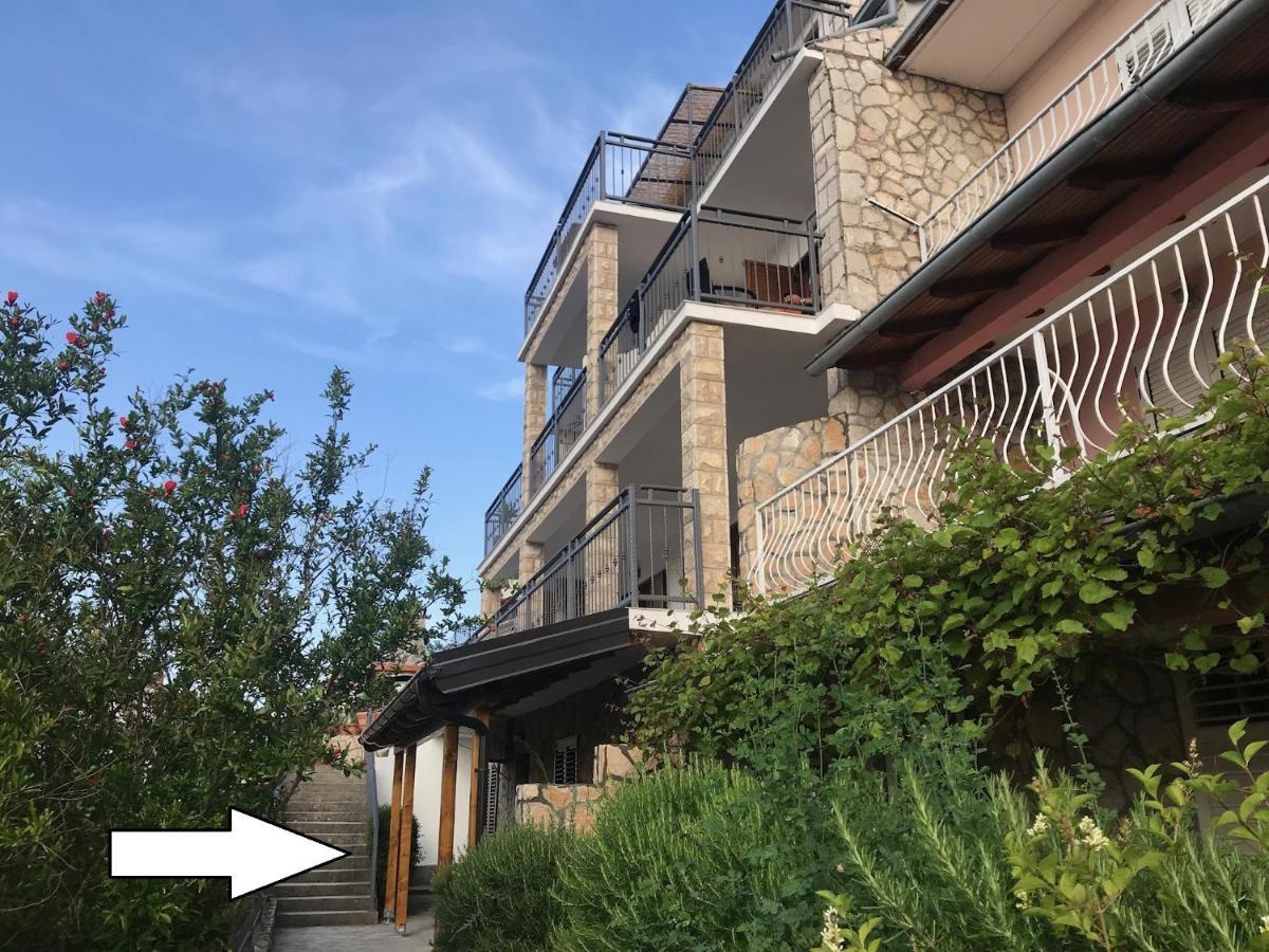 Apartments Vinka イェルサ エクステリア 写真